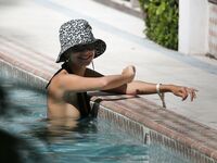 Emily Ratajkowski - Hot Bikini