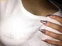 Chardonnay - Nude & Sexy