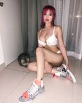 Siew Pui Yi Sexy Insta