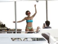 Rita Ora - Bikini 12/20/2019