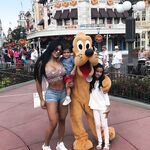 Alejandra Arevalo (al3jandraarevalo) - Instagram