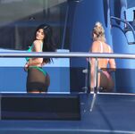 Kylie Jenner - Bikini [08/15/2019]