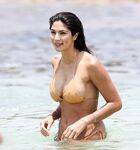 Pia Miller - Sexy Bikini [12/27/2019]