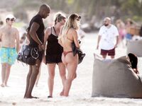 Stefanie Knight - Sexy Bikini