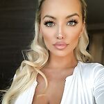 Lindsey Pelas leaked