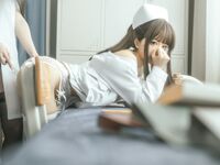 Chunmomo-Nurse Cosplay