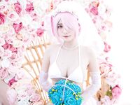 Hidori Rose & Azami Cosplay