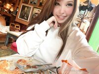 Belle Delphine - Resturant
