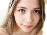 Mila Azul - A Castle Bed