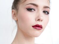 Mila Azul - A She Devil