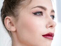 Mila Azul - A She Devil