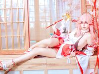 Byoru Yae Miko an Raiden