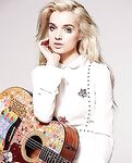 Beautiful Youtuber and musician Poppy (Moriah Pereira)