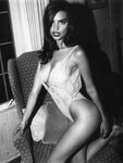 Emily Ratajkowski Nude Lounging Photoshoot Leaked