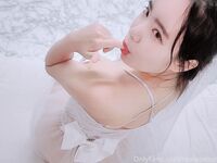 realassbunny onlyfans (1)