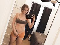 MsFiiire / Emily Taylor