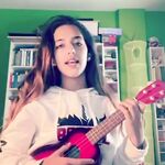 Instagram Model Ariann Music