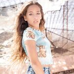 Instagram Model Ariann Music