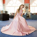 Instagram Model Ariann Music