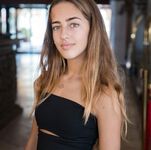 Instagram Model Ariann Music