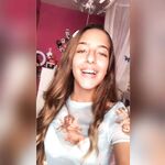 Instagram Model Ariann Music