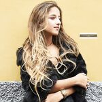 Instagram Model Ariann Music