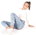 Instagram Model Ariann Music