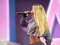 Instagram Model Ariann Music