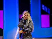 Instagram Model Ariann Music