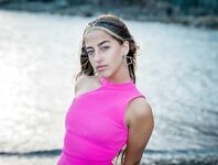 Instagram Model Ariann Music