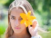 Instagram Model Ariann Music