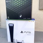 Lauren and Julia Burch