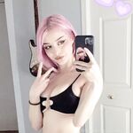 Lauren and Julia Burch