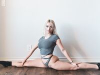 Lauren and Julia Burch