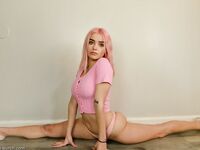 Lauren and Julia Burch