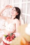 TVB actress/model-Snow Suen