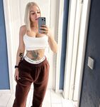 Alice Redlips/ Ema Novak Onlyfans Pics