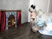 Luxlo Cosplay - Alice In Winderland