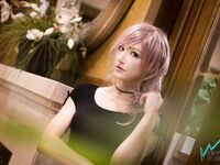 Luxlo Cosplay - Casual Lightning