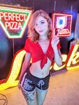 Luxlo Cosplay - Casual Neon