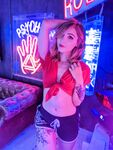 Luxlo Cosplay - Casual Neon