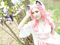 Luxlo Cosplay, Cherry Blossom Kitty
