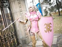 Luxlo Cosplay - Effie