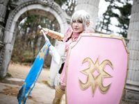 Luxlo Cosplay - Effie