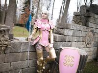 Luxlo Cosplay - Effie