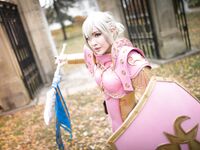 Luxlo Cosplay - Effie