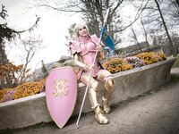 Luxlo Cosplay - Effie