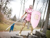 Luxlo Cosplay - Effie