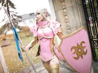 Luxlo Cosplay - Effie