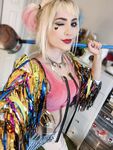 Luxlo Cosplay - Harley Quinn Selfies